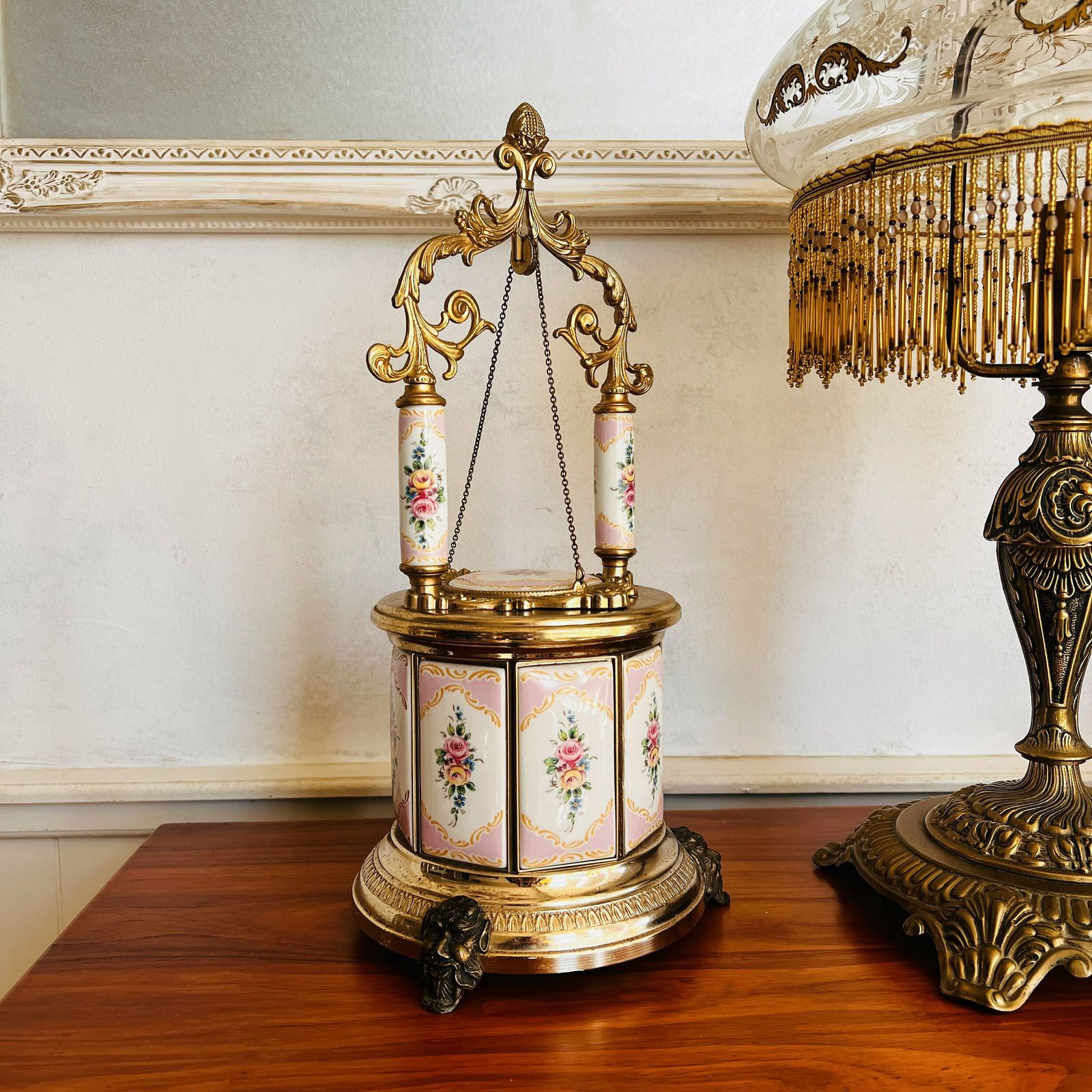 Luxueuze Muzikale Sigarettenkoker Met Elegant Design, Gemaakt In Italië