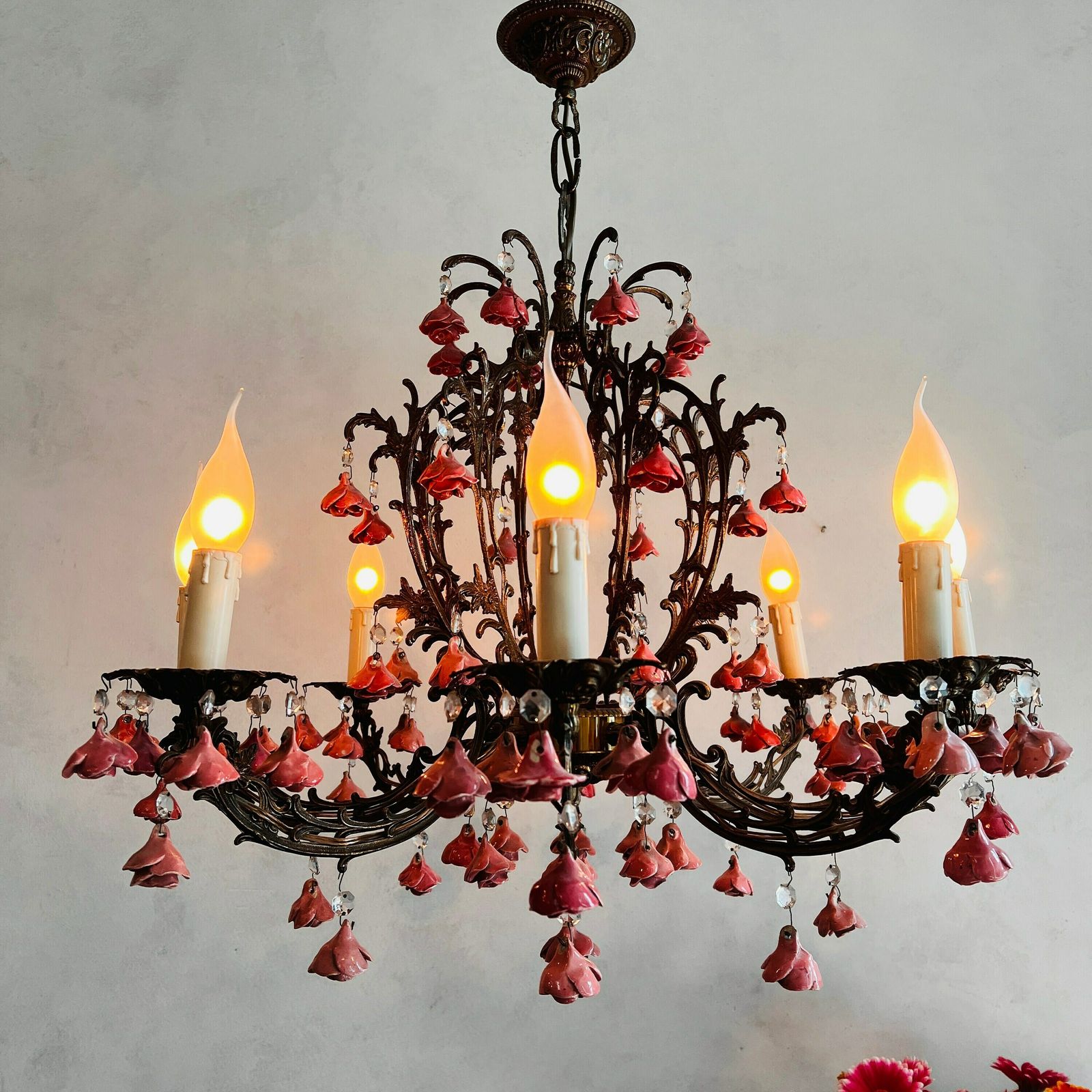 Vintage Floral Chandelier   Stunning Eight Arm Chandelier With Vintage Charm And Beautiful Pink Roses, Ideal For Home Lighting photo Lighting