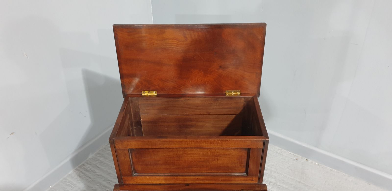 Large Mahogany Night Stand, 1900s photo furniture