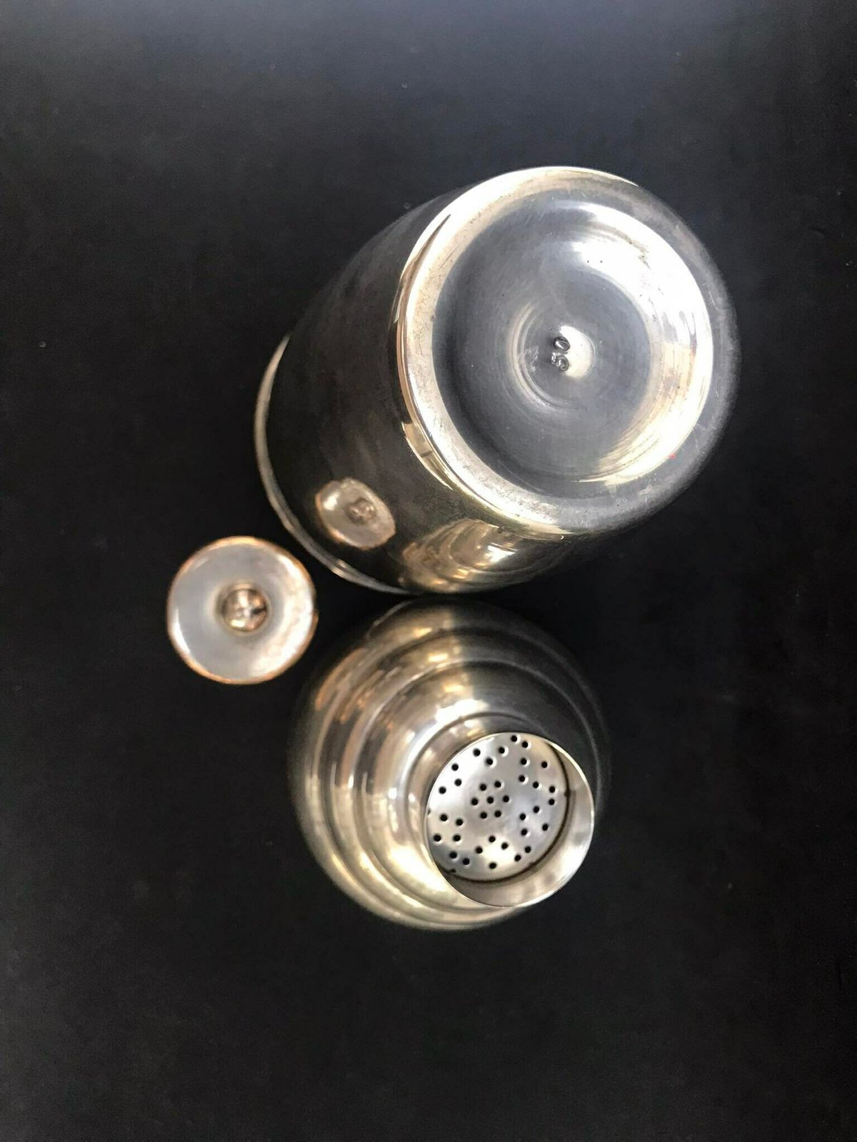 photo furniture Cocktail Shaker Vintage Art Deco Silver Plated Metal, Bar Accessories, Martini Shaker, Vintage Bar Ware, Cocktail Shaker Silver
