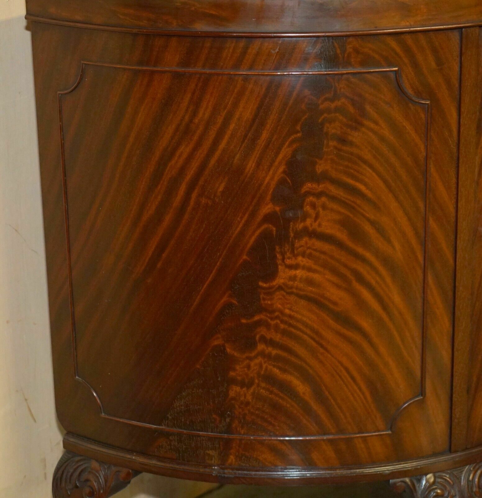 Fully Restored Antique Flamed Mahogany Claw & Ball Foot Demi Lune Sideboard photo vintage