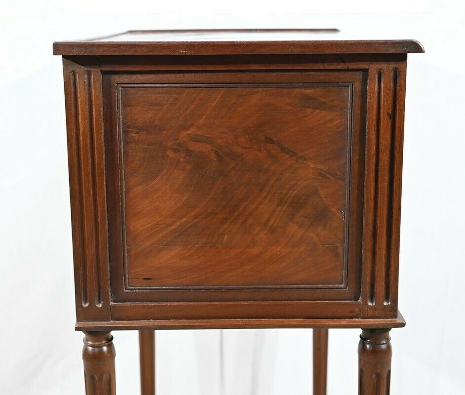 photo vintage Small Chest Of Drawers In Cuban Mahogany, Louis XVI Style   1st Part XIX