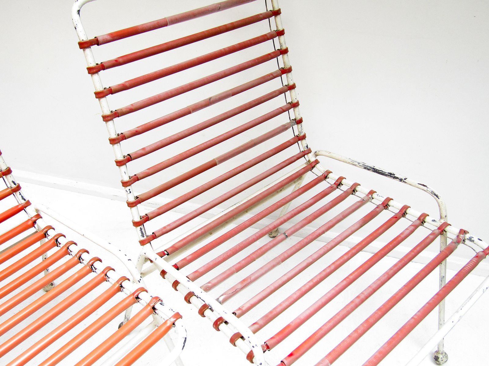 photo vinterior Unique 1950s Springbok Garden Table And Chairs Set By Ernest Race