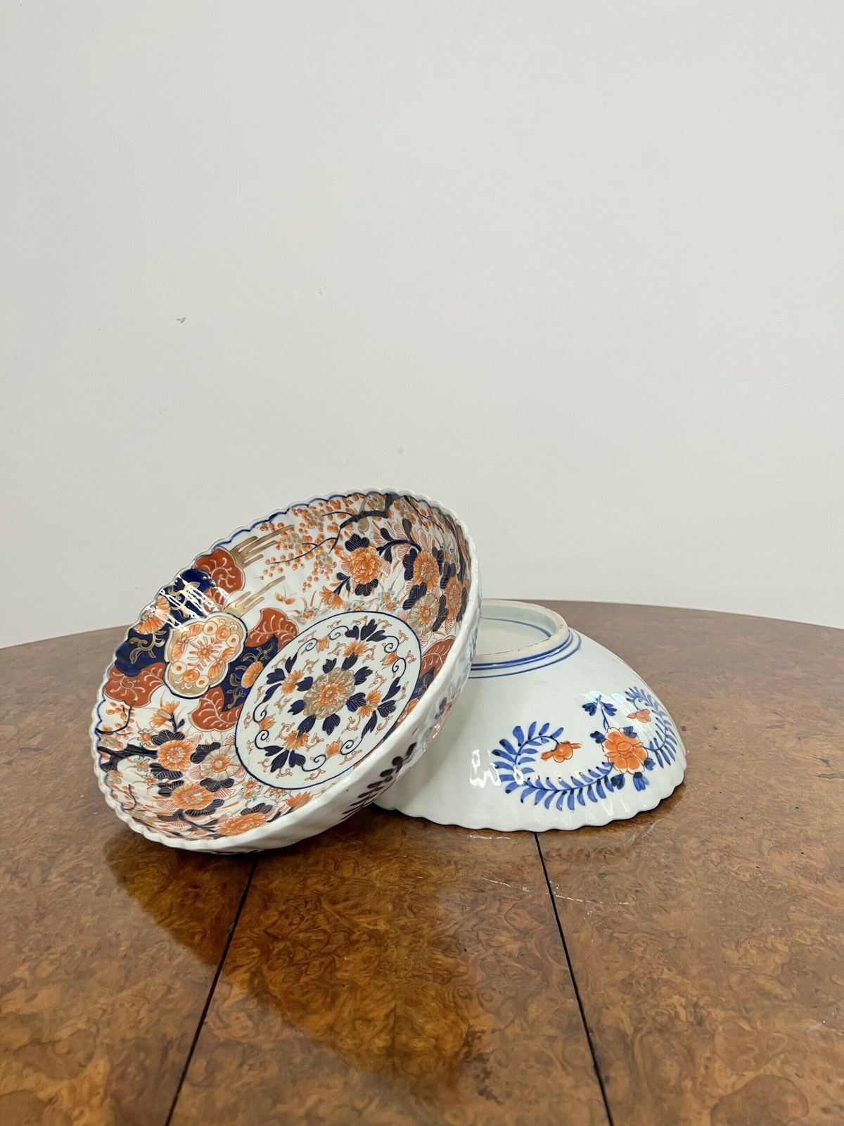 Outstanding Quality Pair Of Antique Japanese Imari Large Scalloped Edge Bowls photo Home Decor