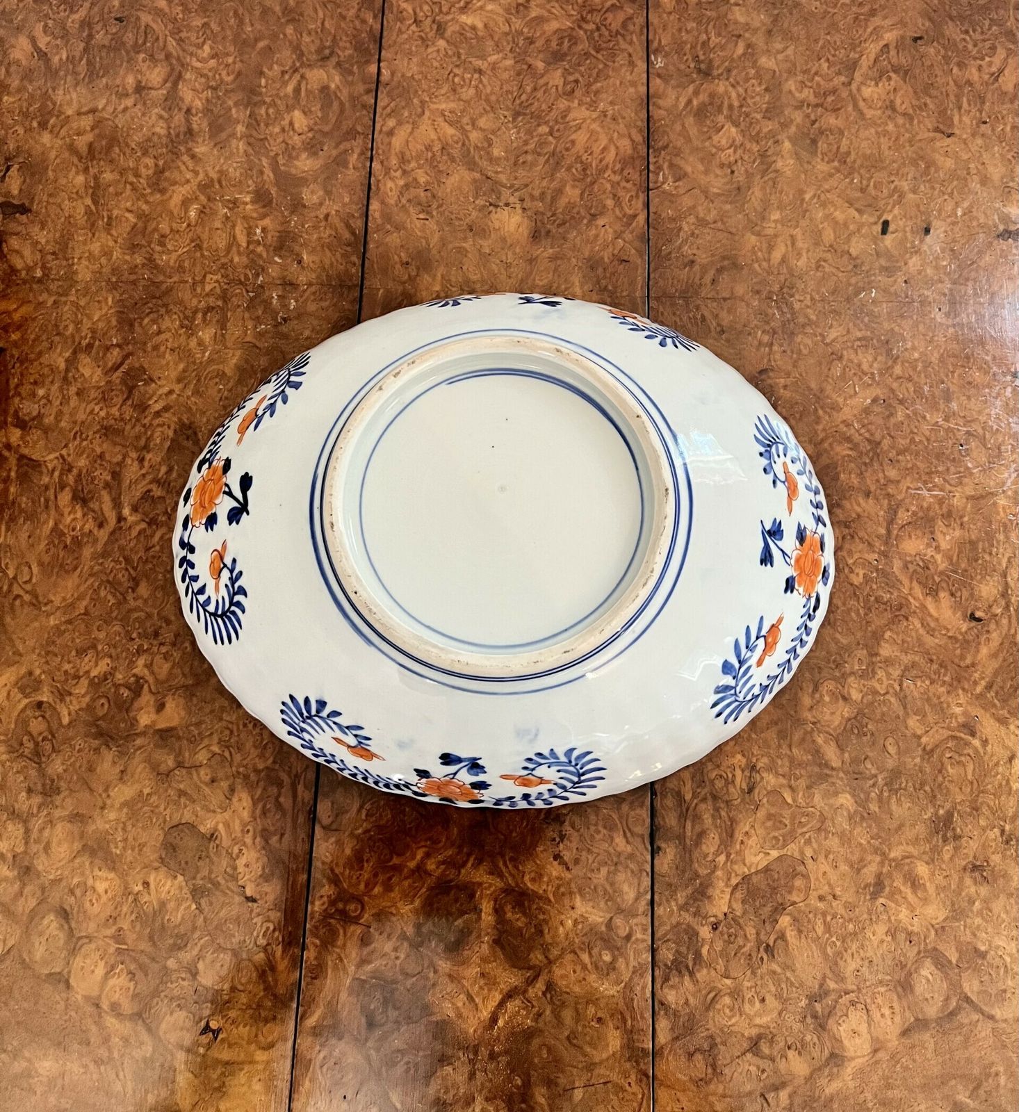 Outstanding Quality Pair Of Antique Japanese Imari Large Scalloped Edge Bowls photo vinterior