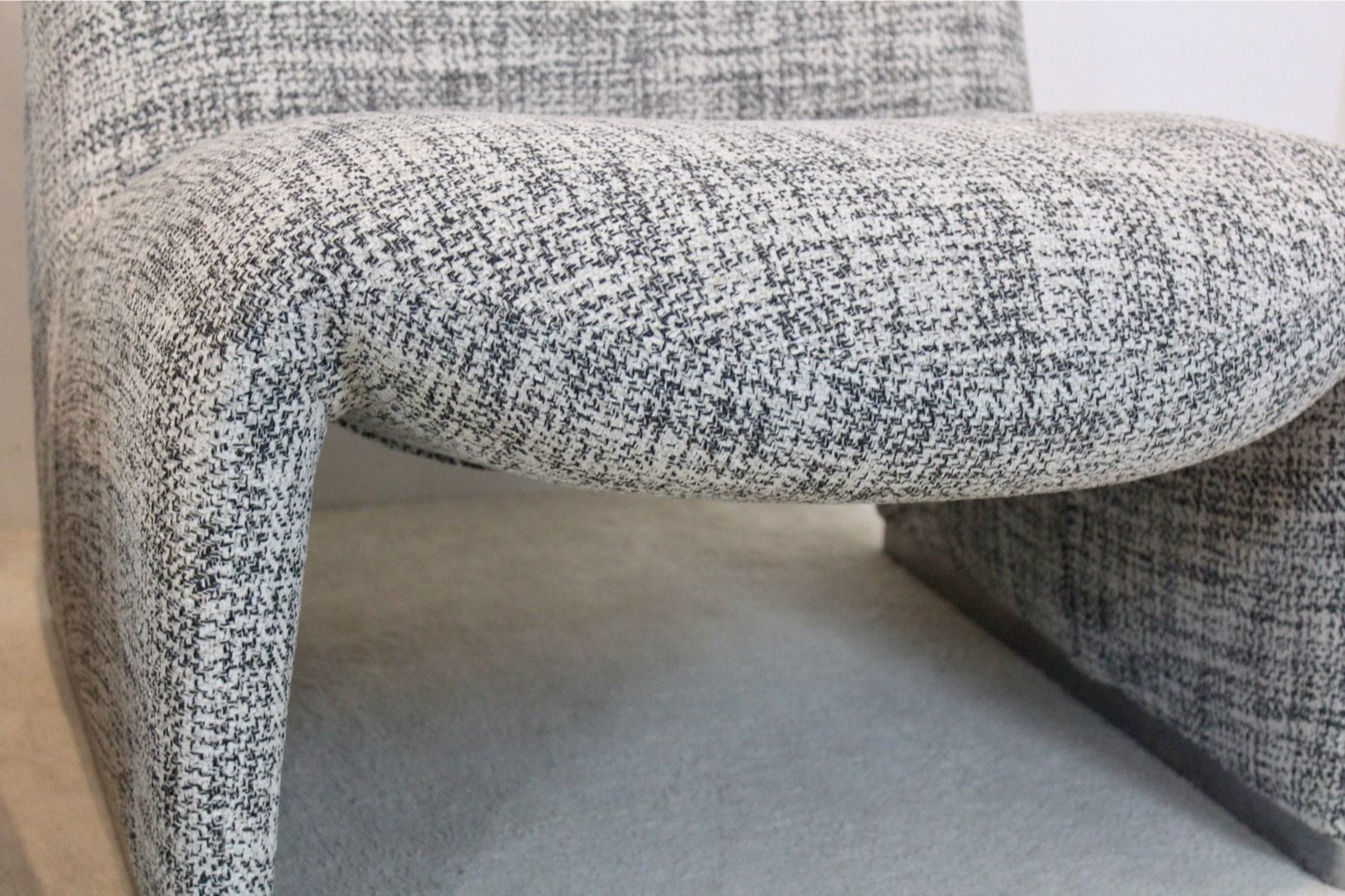 photo furniture Pair Of Artifort Alky Chairs By Giancarlo Piretti