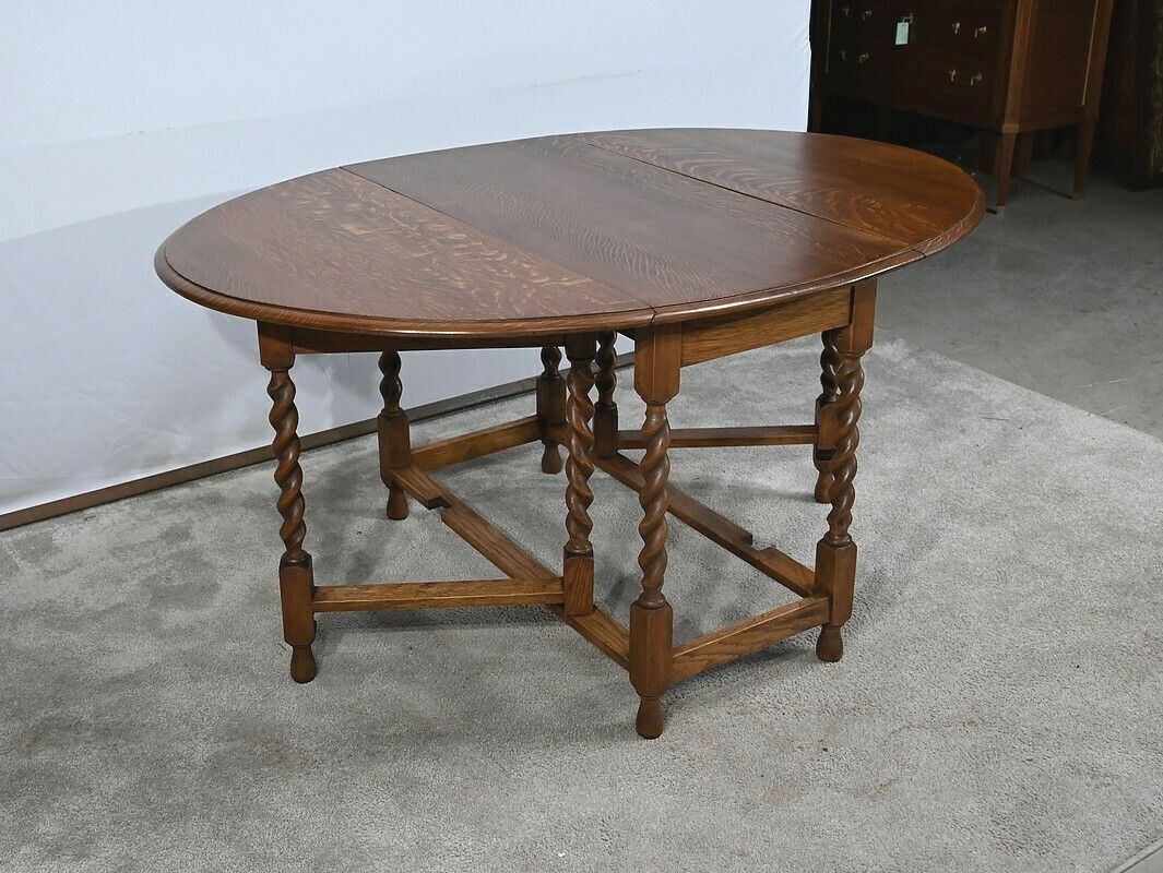 Gatelag Table In Solid Oak, England – 1920 photo Furniture