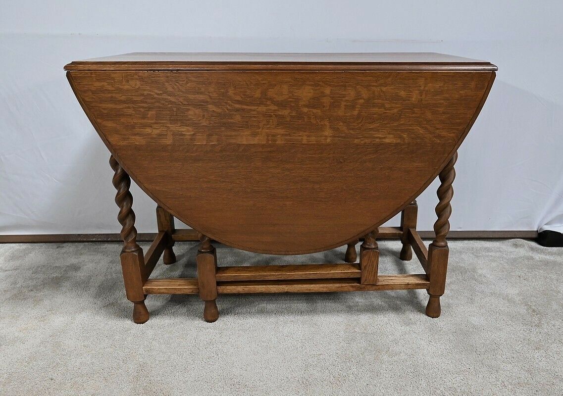 photo vinterior Gatelag Table In Solid Oak, England – 1920