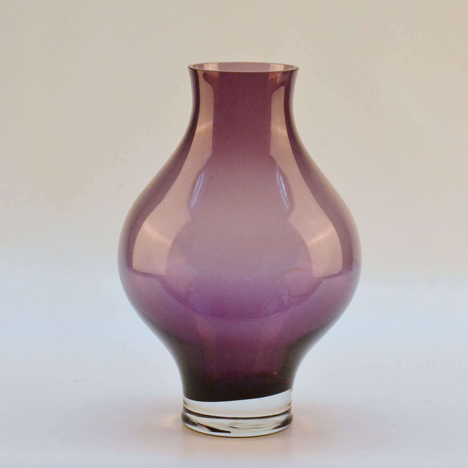 Purple And Olive Green Hand Blown Vases By Leerdam 1960's photo 850.0