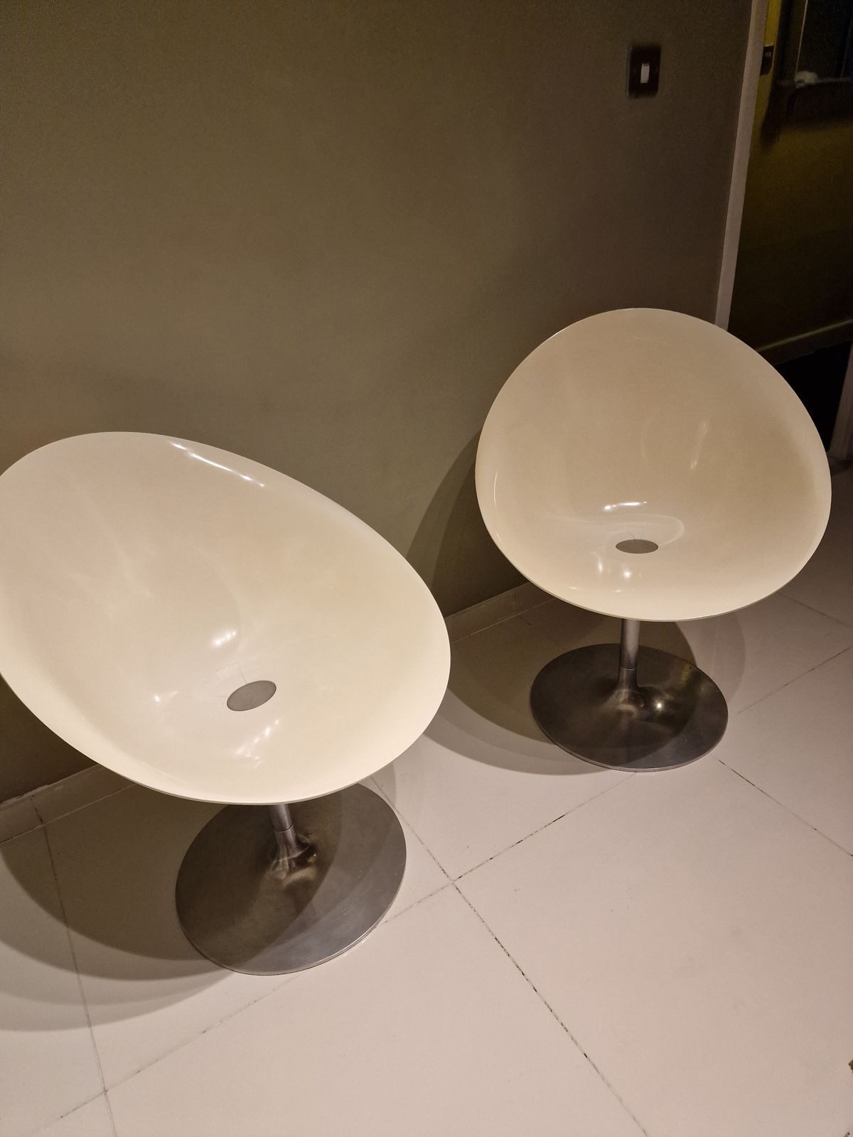 Philippe Starck By Kartell Two Swivel Eros Dining Chairs White With Chrome photo 500.0