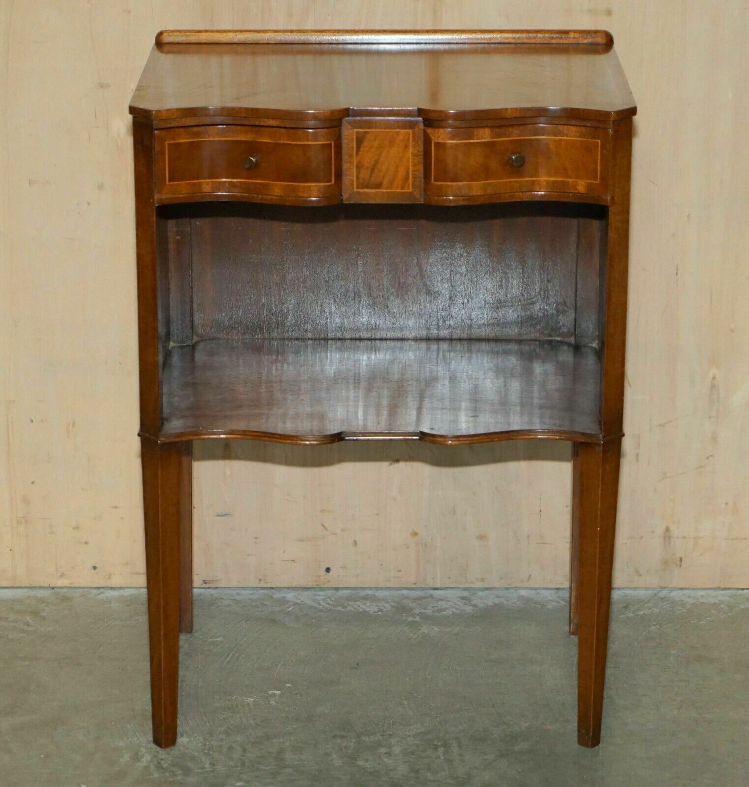 Pair Of Antique Restored Serpentine Fronted Flamed Mahogany Side End Lamp Tables photo Furniture