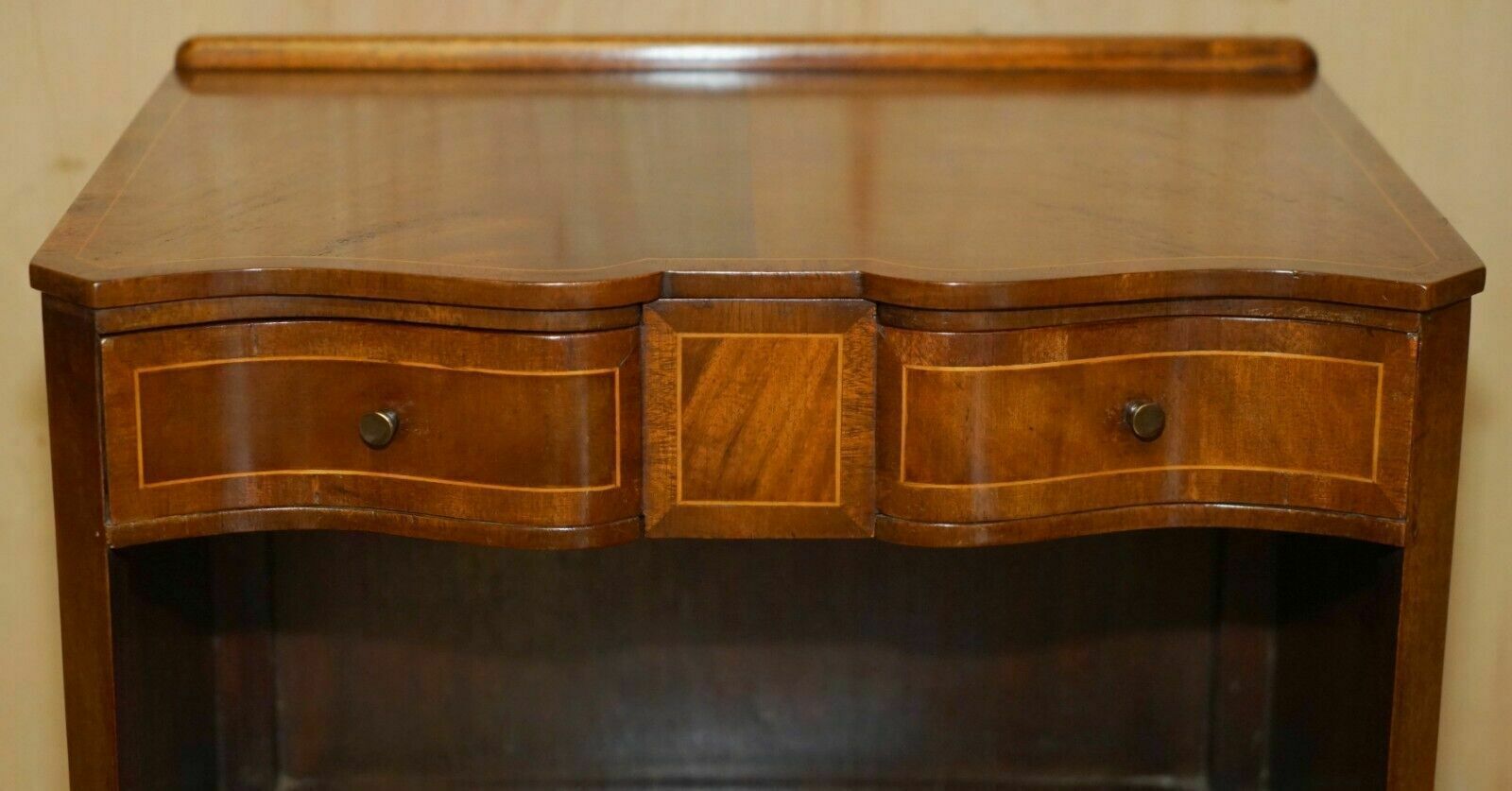 Pair Of Antique Restored Serpentine Fronted Flamed Mahogany Side End Lamp Tables photo 2350.0