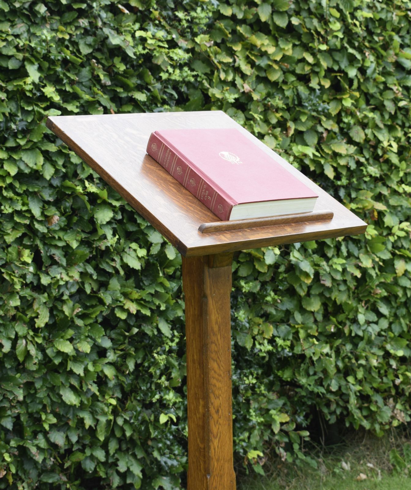 photo buy Early 20th Century Oak Lectern