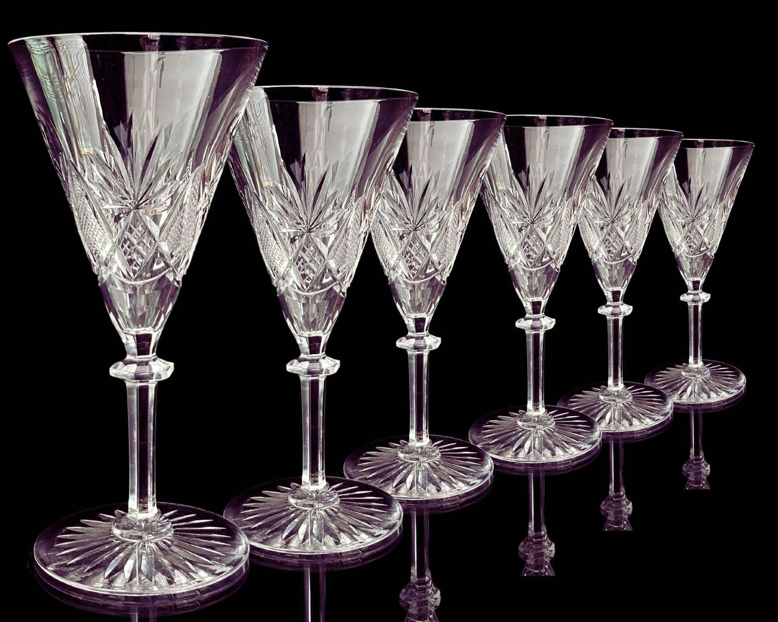 photo for sale Val Saint Lambert Glazen | Champagne Of Martini | Maak Een Keuze | 6 Stuks | Patroon Berncastel | 1956–1963