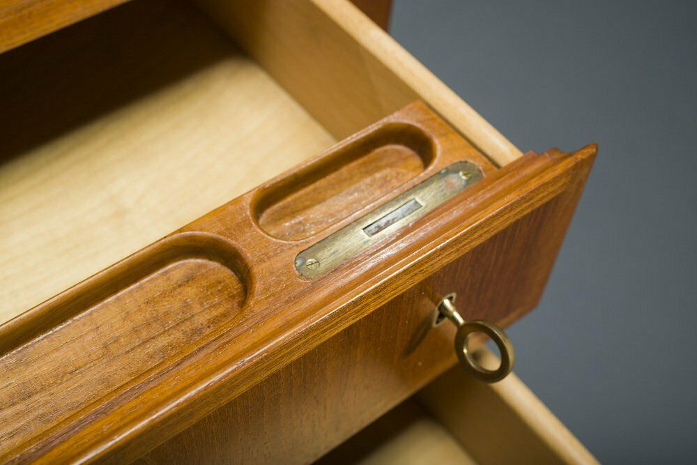 2116.9 Vintage 77 Executive Desk By Gunni Omann For Omann Jun, 1960s photo
