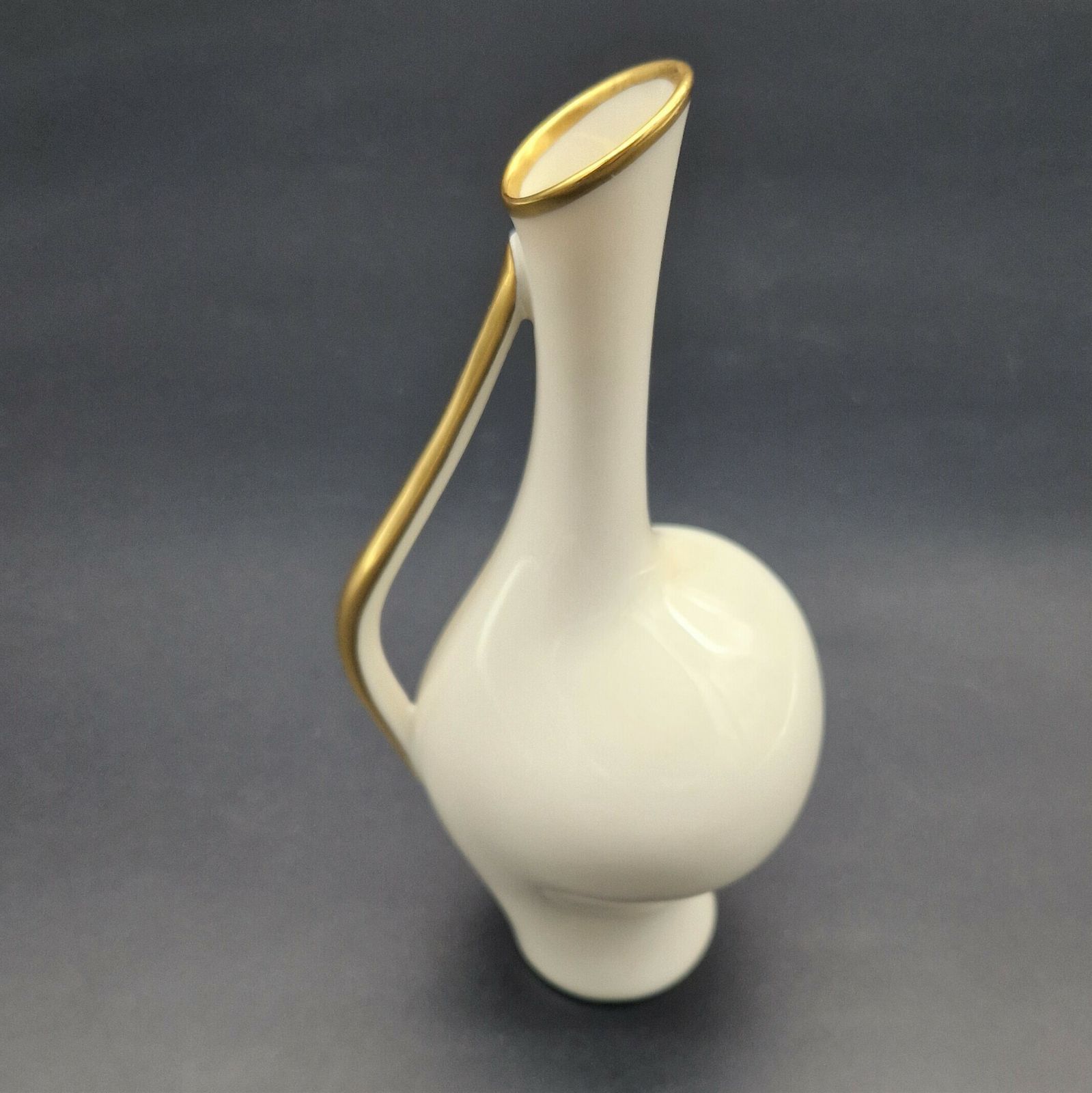 Porcelain Vase "Schwangere Luise" By Fritz Heidenreich For Rosenthal. 1950 photo buy