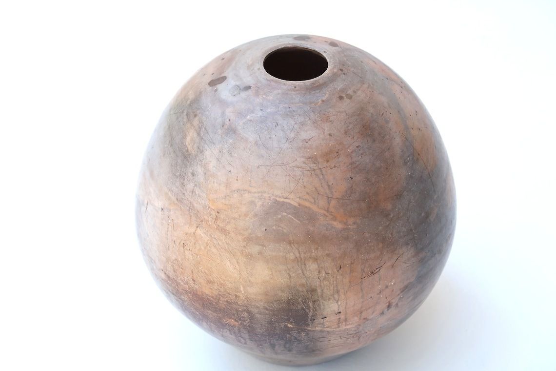 Franse Keramische Vaas Van Loul Combres, Jaren 1980 / Boho Chic, Bohemian, Rustic, Country, Ball, Minimalist photo furniture