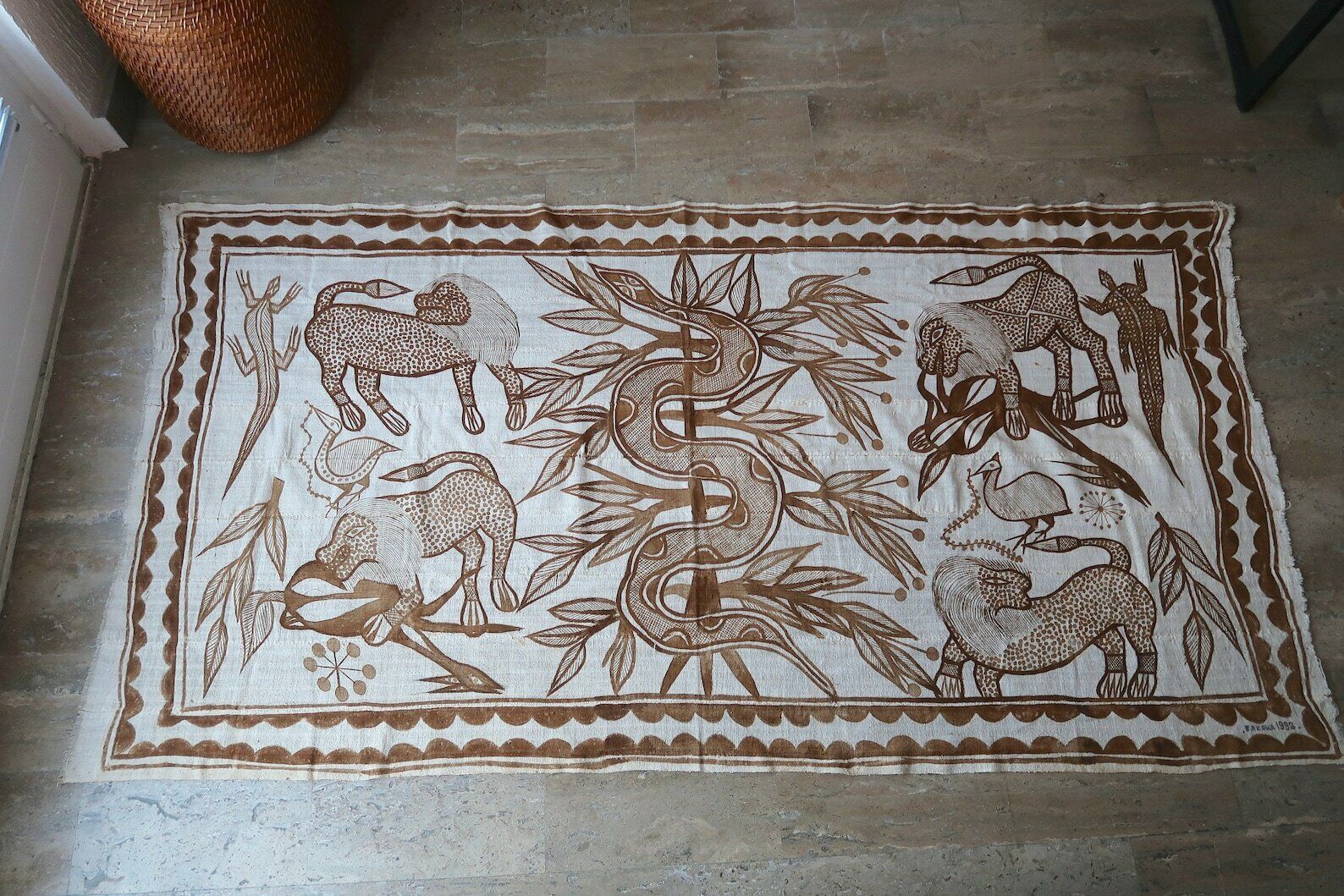 Grande tapisserie africaine de Fakaha, années 1980, Côte d'Ivoire, peinture, art, animal, lion, serpent, Boho Chic, Folk, Tribal