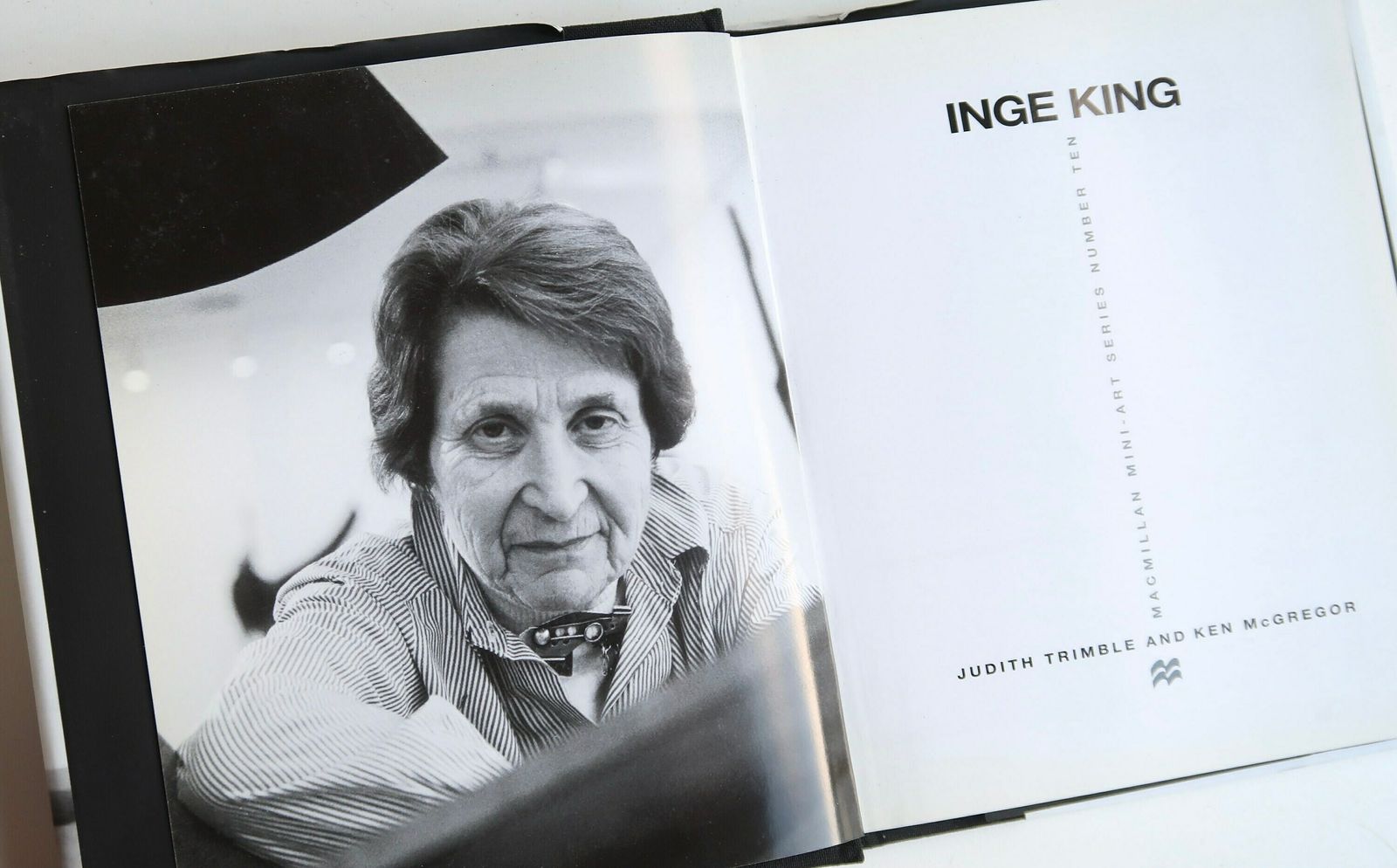 Book : Inge King By Judith Trimble And Ken Mcgregor, Macmillan Mini Art Number 10 / Art, Modern, Sculpture, Iron, Monumental, Modernist photo furniture
