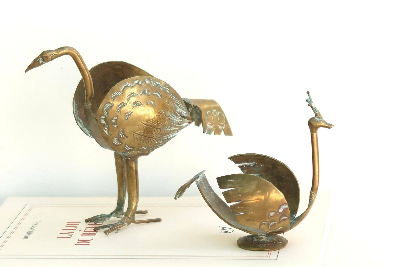 Pair Of Brass Birds, Stone Egg Displays, 1970s / Stand, Statue, Sculpture, Boho Chic, Folk, Bohemian photo Home Decor