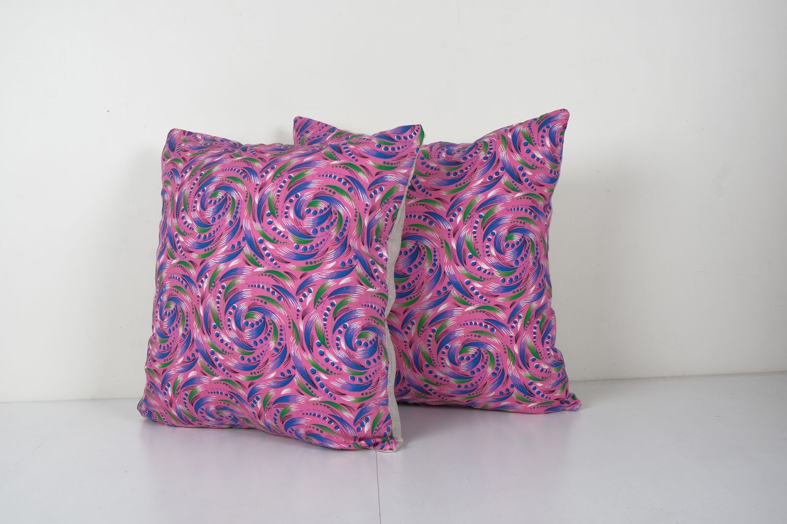Old Pink Uzbek Trade Cloth Pillow, Pair Vintage Floral Roller Print Bedding Cushion Cover On Cotton 18'' X 20'' photo furniture