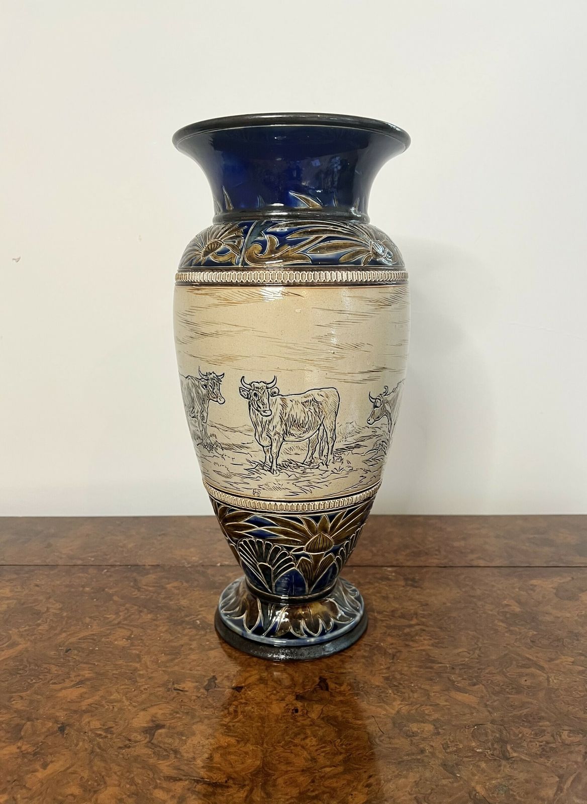 Outstanding Quality Large Antique Doulton Lambeth Vase By Hannah Barlow photo vinterior