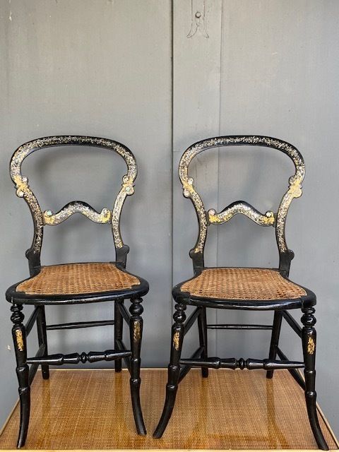 Pair Of 19th Century Ebonised Victorian Side Chairs, English C. 1860 photo 1100.0