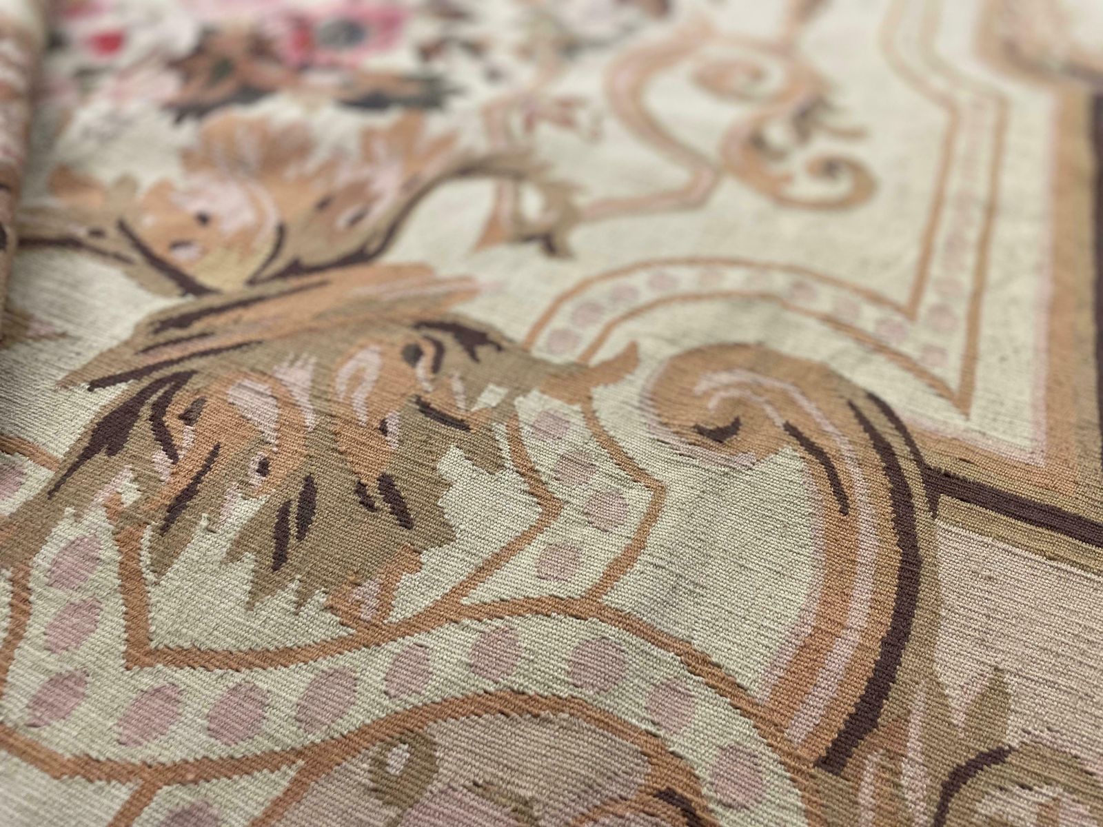 Traditional Aubusson Rug Cream Handwoven Carpet Wool Needlepoint Livingroom Rug photo buy