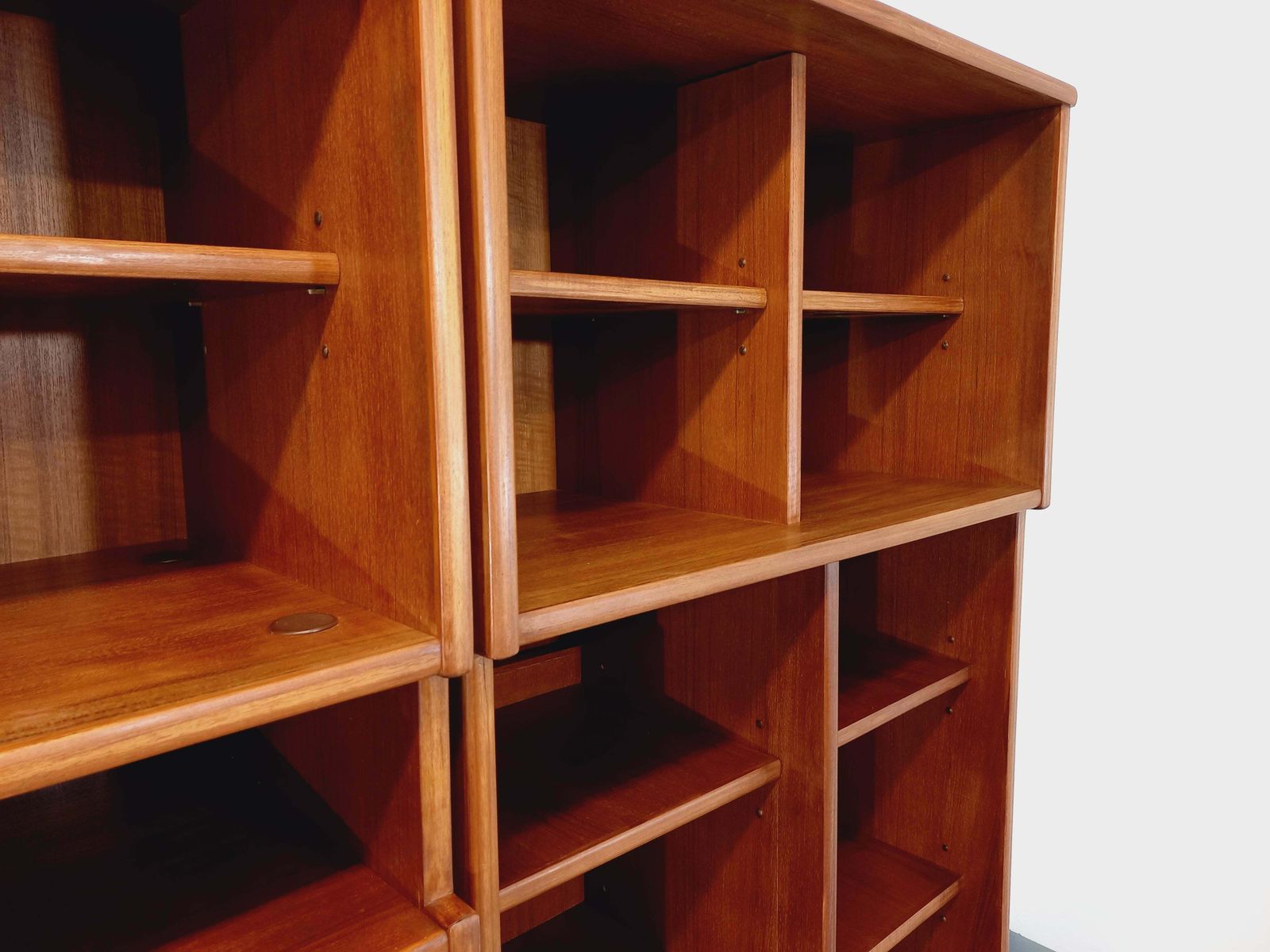 Bibliothèque scandinave en teck, années 1960 photo vintage