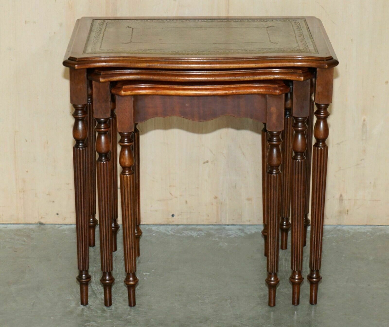 Vintage Serpentine Fronted Green Leather & Mahogany Nest Of Three Tables photo Furniture