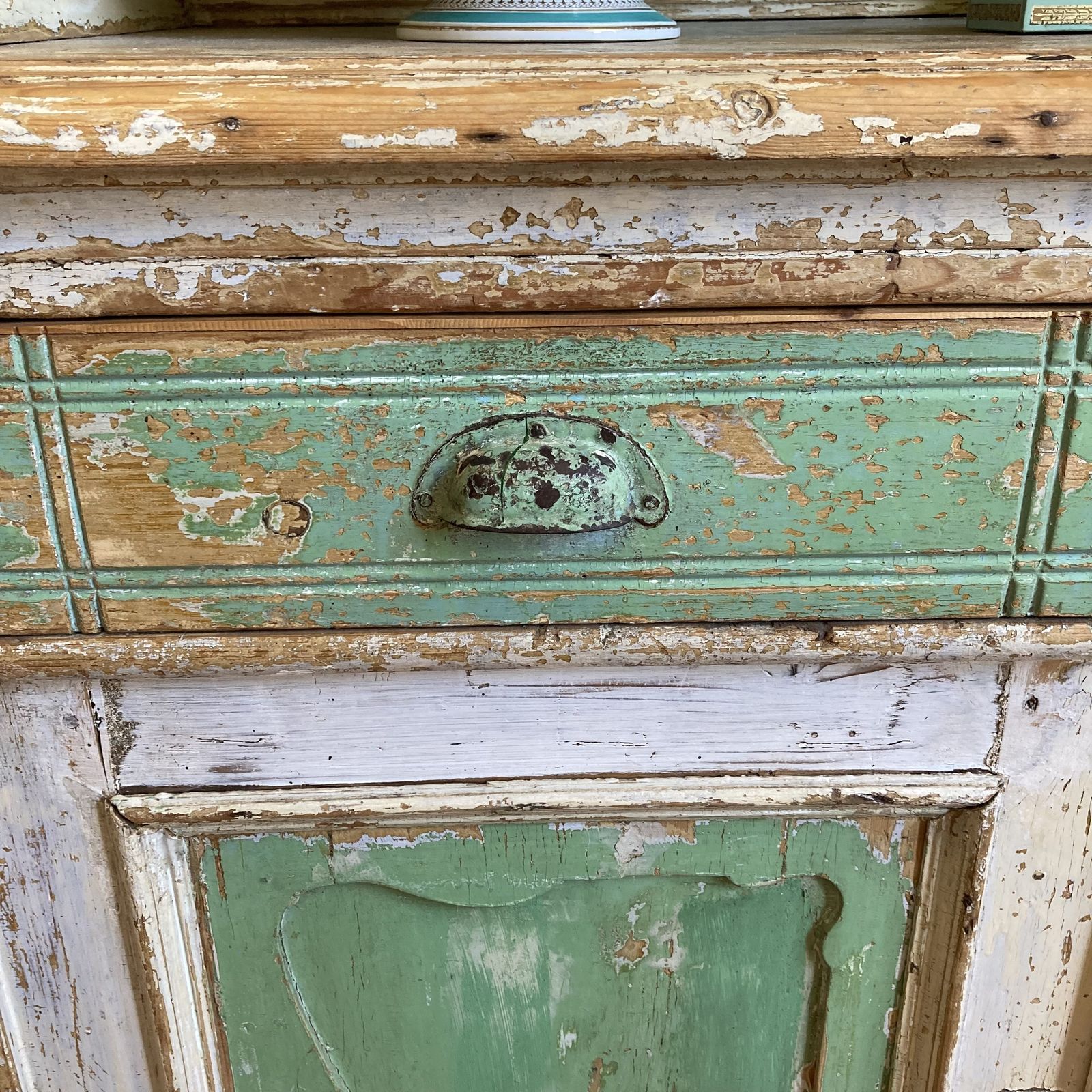 Vintage French Chippy Paint Dresser photo vinterior