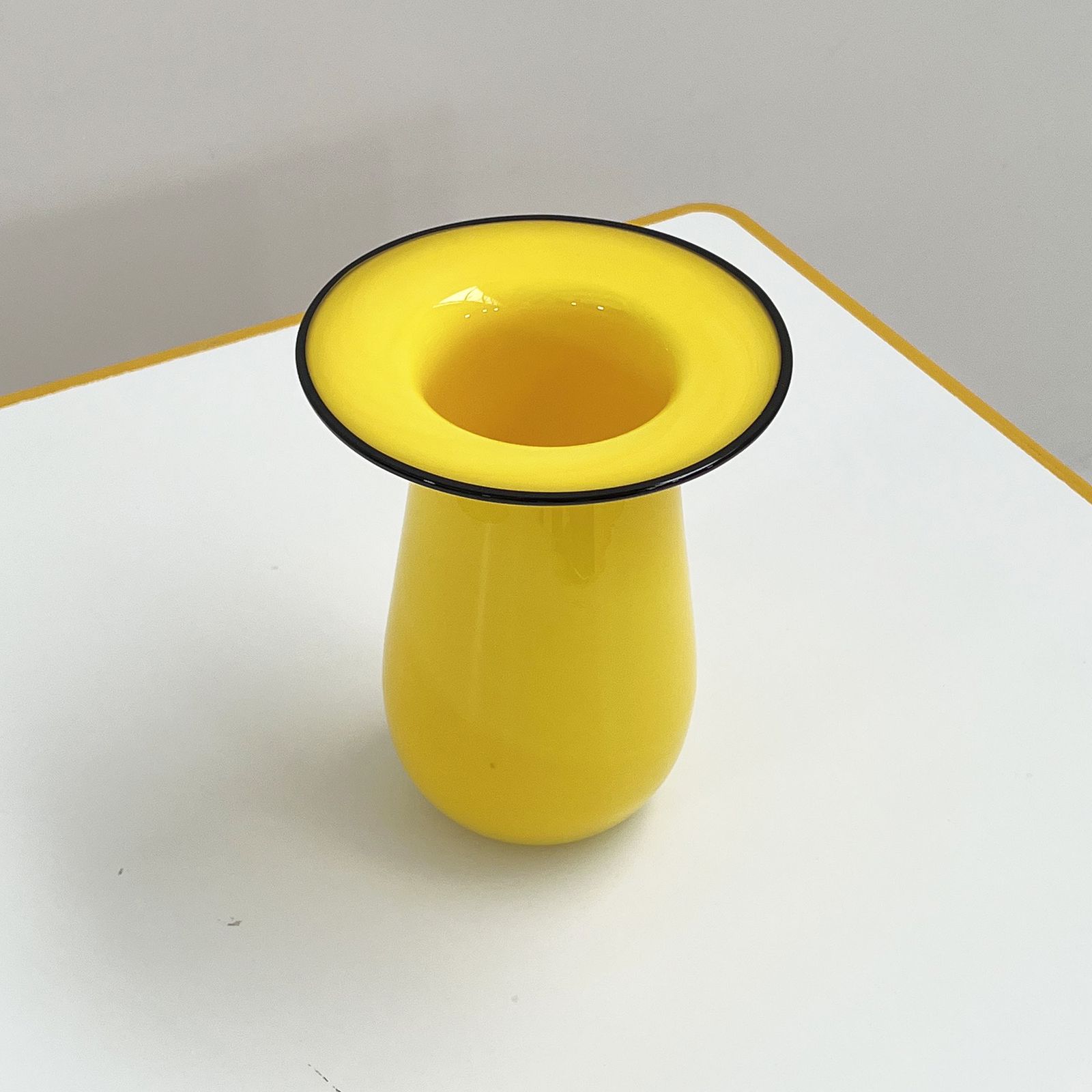 Yellow Vase In Murano Glass, 1970s photo 128.0