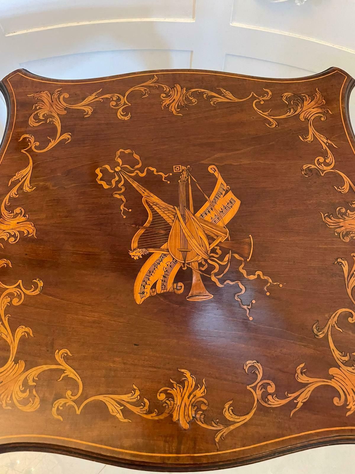 photo furniture Superb Quality Antique 19th Century Marquetry Inlaid Mahogany Side Table
