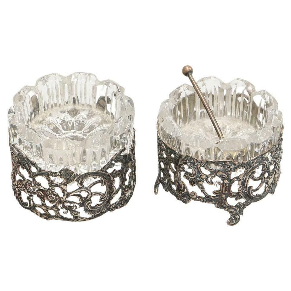 Antique Silver Salt Shaker, A Pair Of Salt Shakers Crystal Bowl Inside Spoon