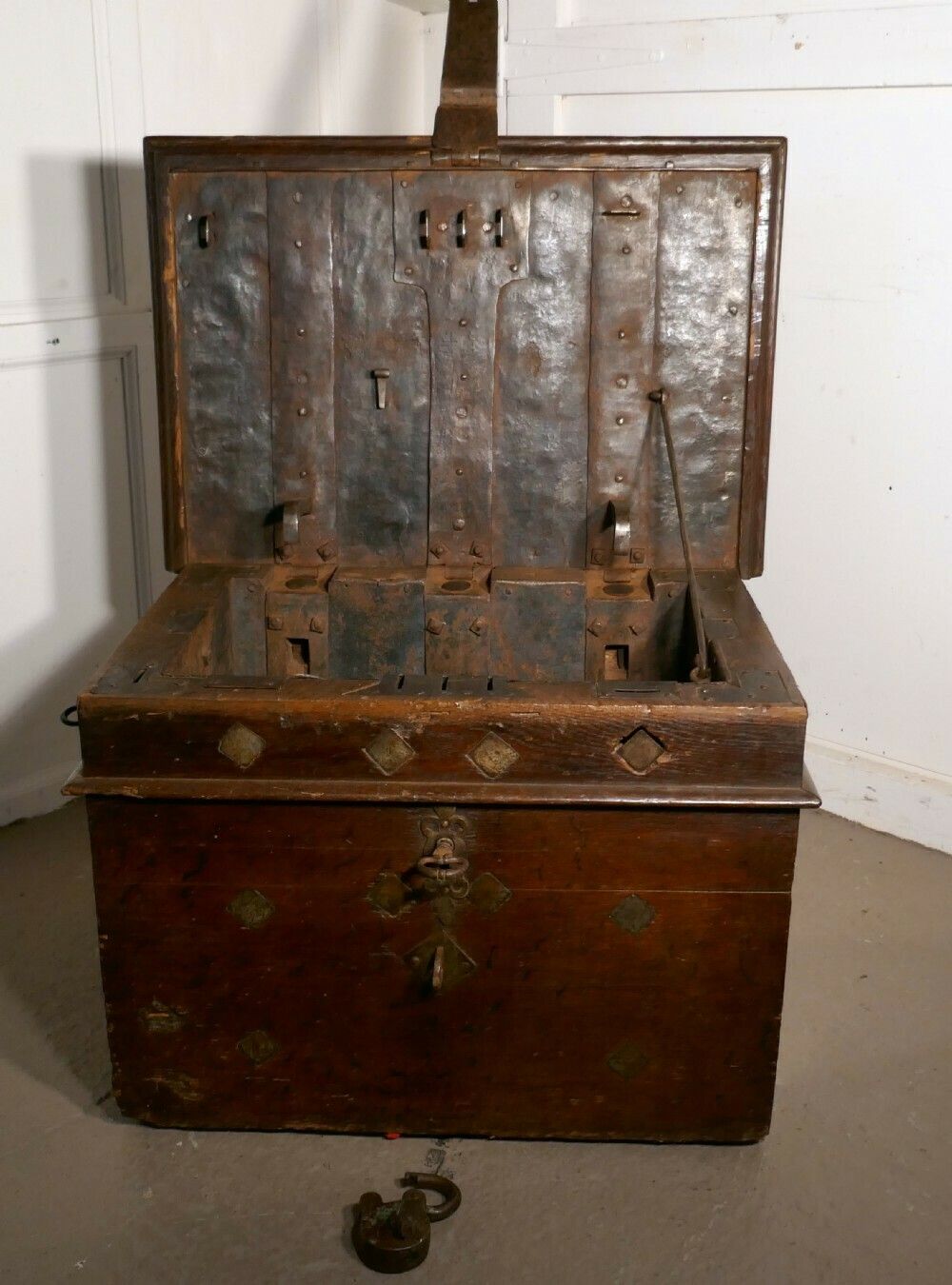 4320.0 17th Century French Coffer, Oak Silver Treasure Chest, Strong Box photo
