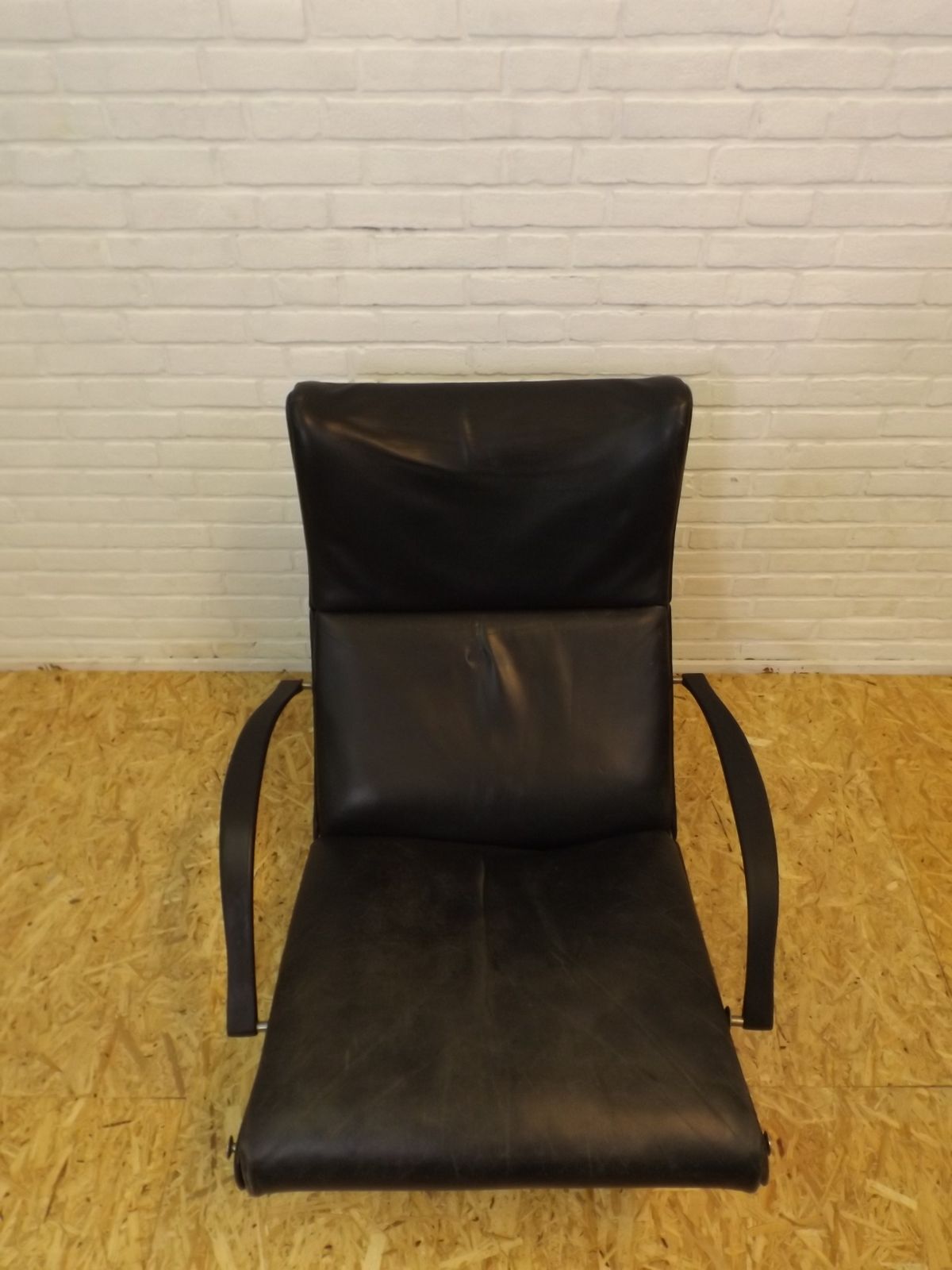 Tecno P40 Lounge Chair, By Osvaldo Borsani photo vintage
