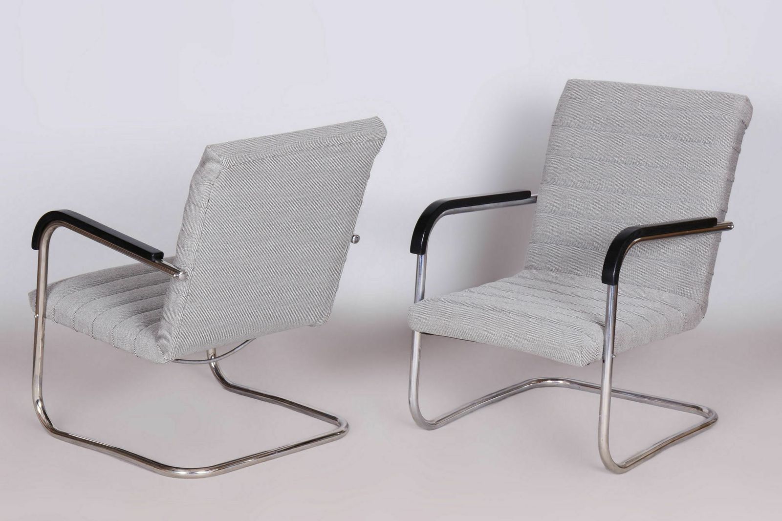 Restored Bauhaus Pair Of Armchairs, Designed By Anton Lorenz, Made By Mücke Melder, New Upholstery, Chrome Plated Steel, Beech, Czechia, 1930s photo for sale
