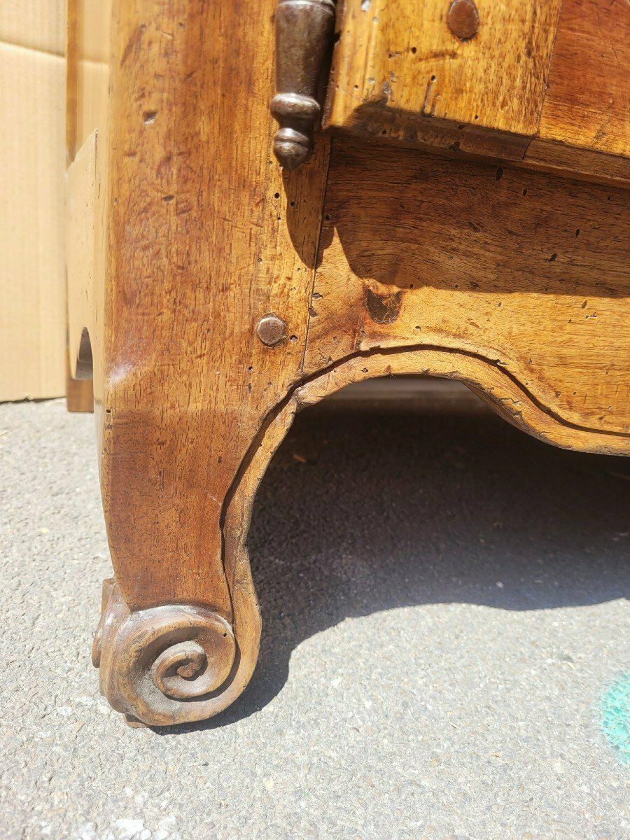 Provençal Buffet "Pétrin" Carved Walnut, Early 19th Century photo 1650.0