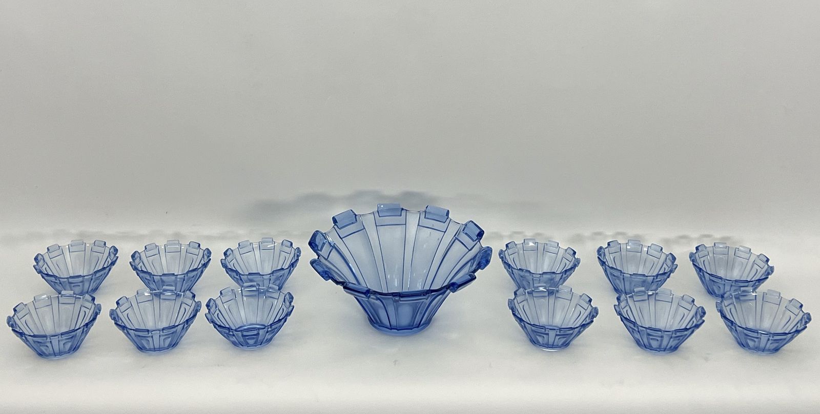 photo furniture Art Deco Murano Glass Serving Bowl Set Of 13. Italy 1930s