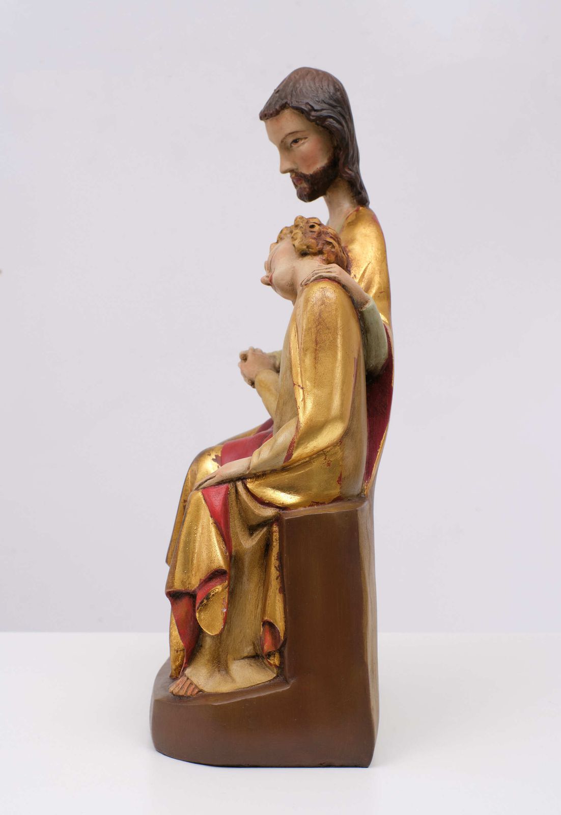 photo furniture John On The Chest Of Christ Sculpture Museum Reproduction