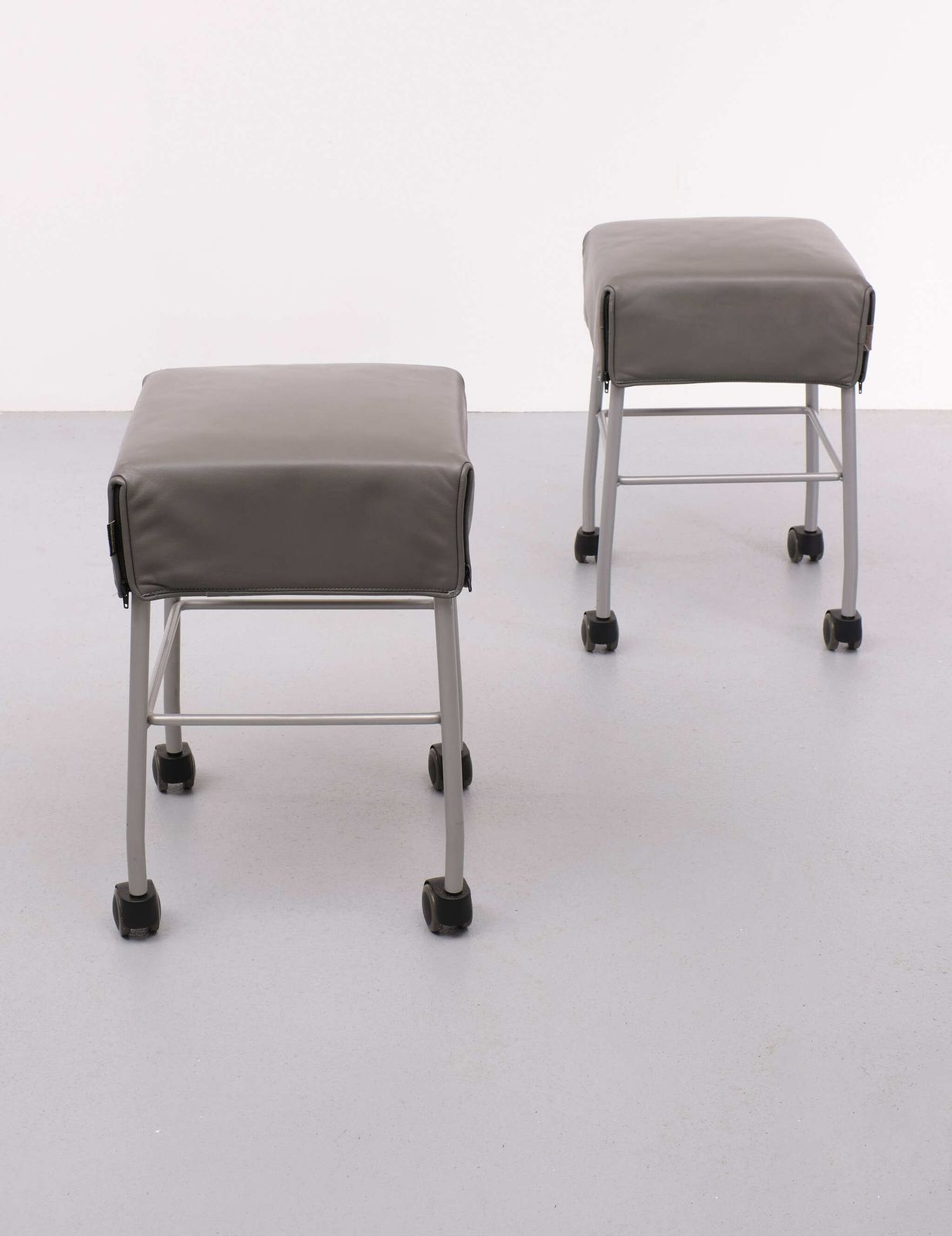 Set Montis Samba Stools On Wheels photo 645.0