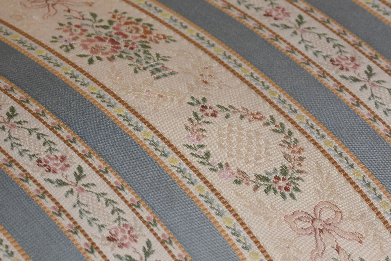 photo vintage Restored Biedermeier Birch Seating Set, Revived Polish, Vienna, Austria, 1830s