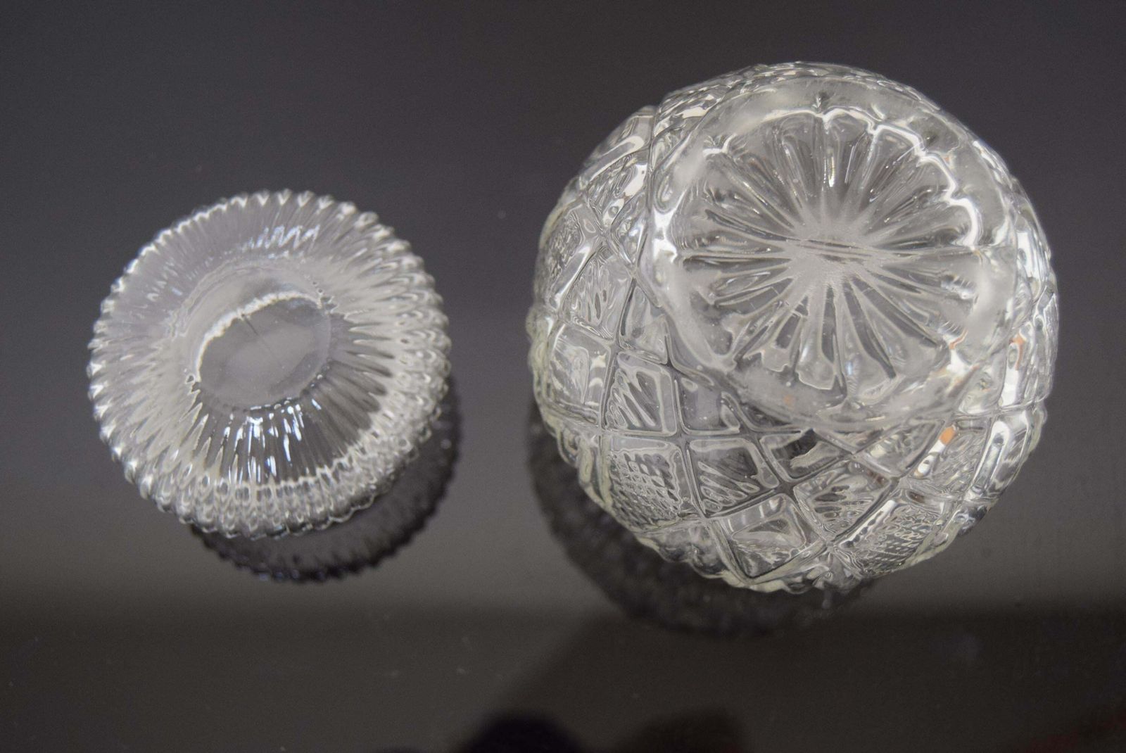 photo furniture Mid Century Crystal Glass Can, 1950's.