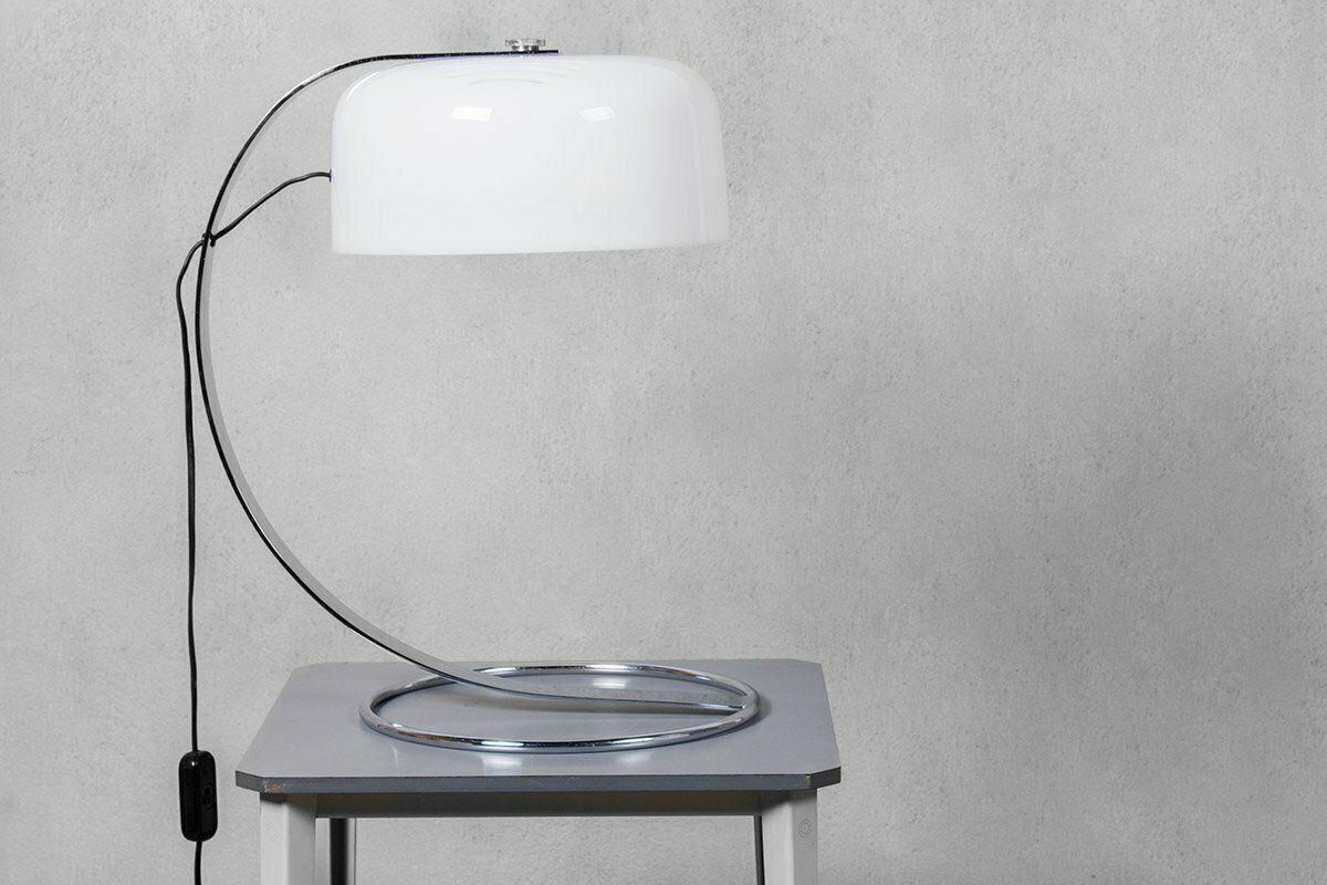 Tropic Chrome Plated Steel And White Acrylic Desk Lamp Made By Raak, 1970s