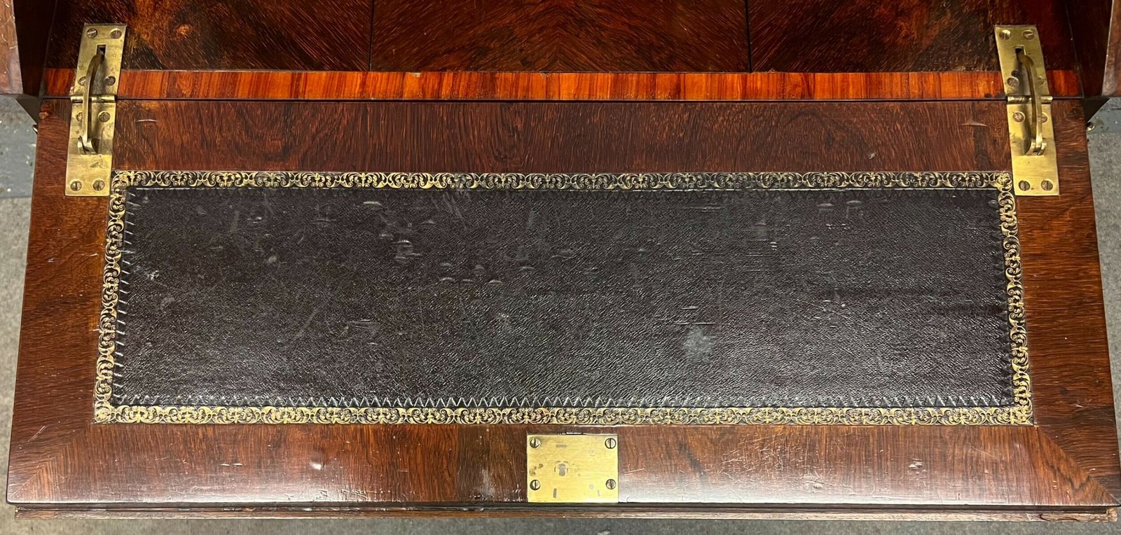 Victorian Walnut & Inlaid Bureau De Dame Desk photo vinterior