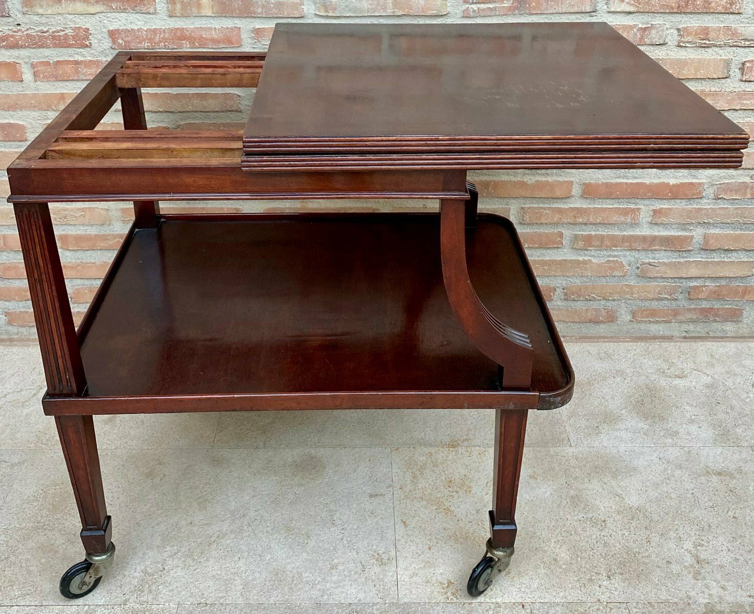 Early 20th Century Cherry Wood Serving Bar Cart With Removable Tray, 1940s photo 1546.0