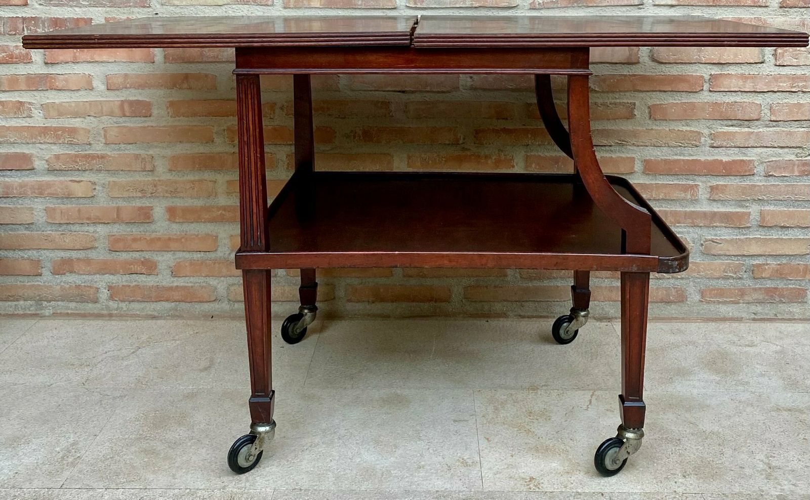 Early 20th Century Cherry Wood Serving Bar Cart With Removable Tray, 1940s photo vinterior