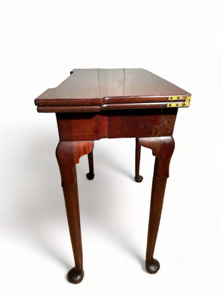 Furniture Early Antique Georgian Irish Tea/Card/Console Single Leg Extending Table Of Exceptional Quality Circa 1750 photo