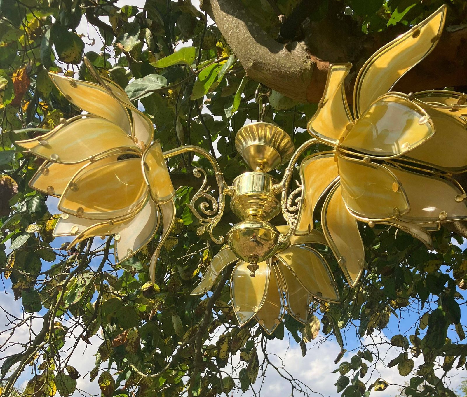 Hollywood Regency Yellow Lotus Flower Chandelier photo Lighting