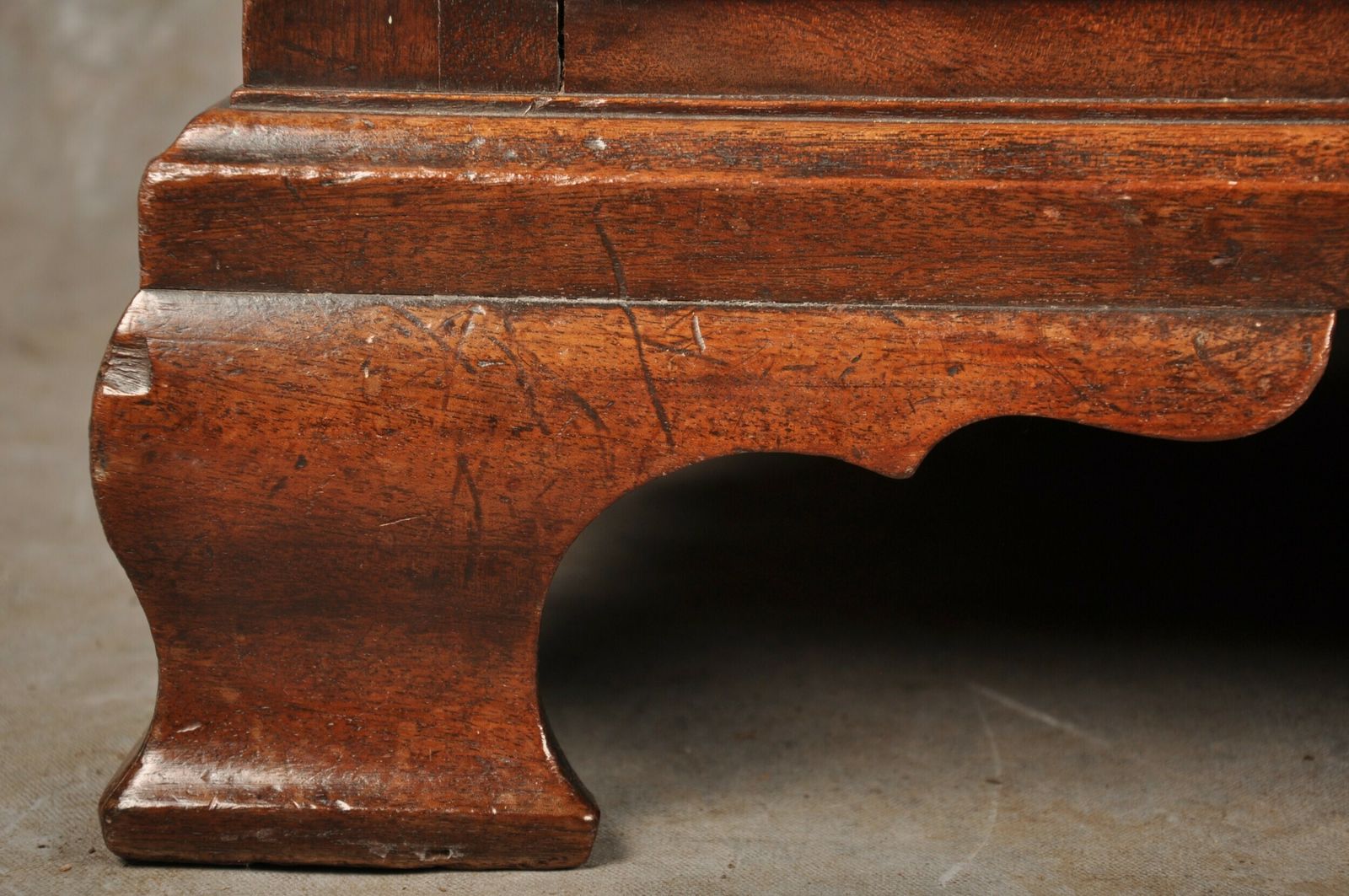 12000.0 Fine 18th Century Mahogany Chippendale Chest Of Drawers photo